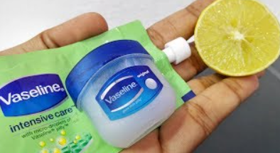 DIY-Gesichtsmaske mit Vaseline und Zitrone